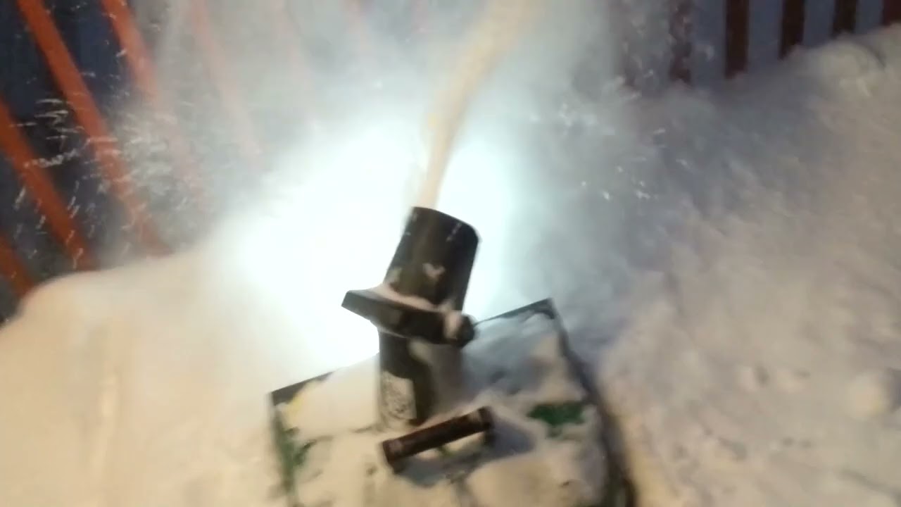 Certified 18 inch Electric Snow Blower (no comment) Demo