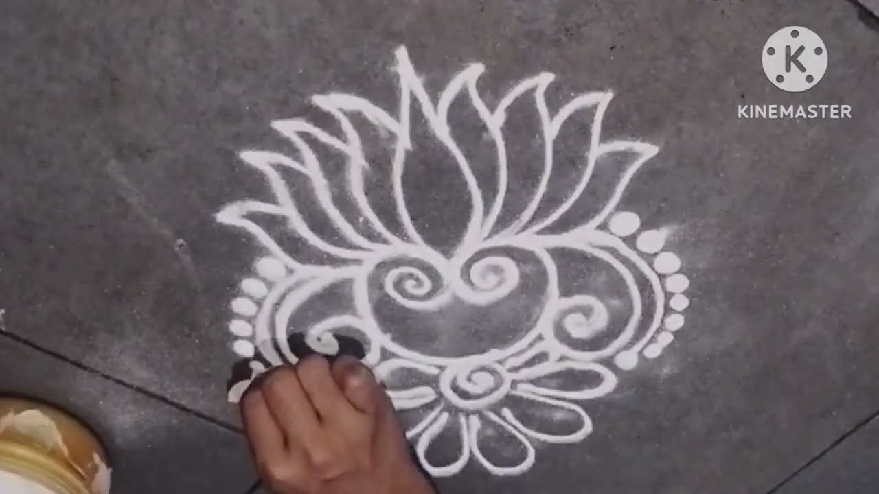 आज होळी अशी सुंदर रांगोळी काढा ही सुंदर रांगोळी सोपी सुबक रांगोळी डिझाईन easy and attractive rangoli