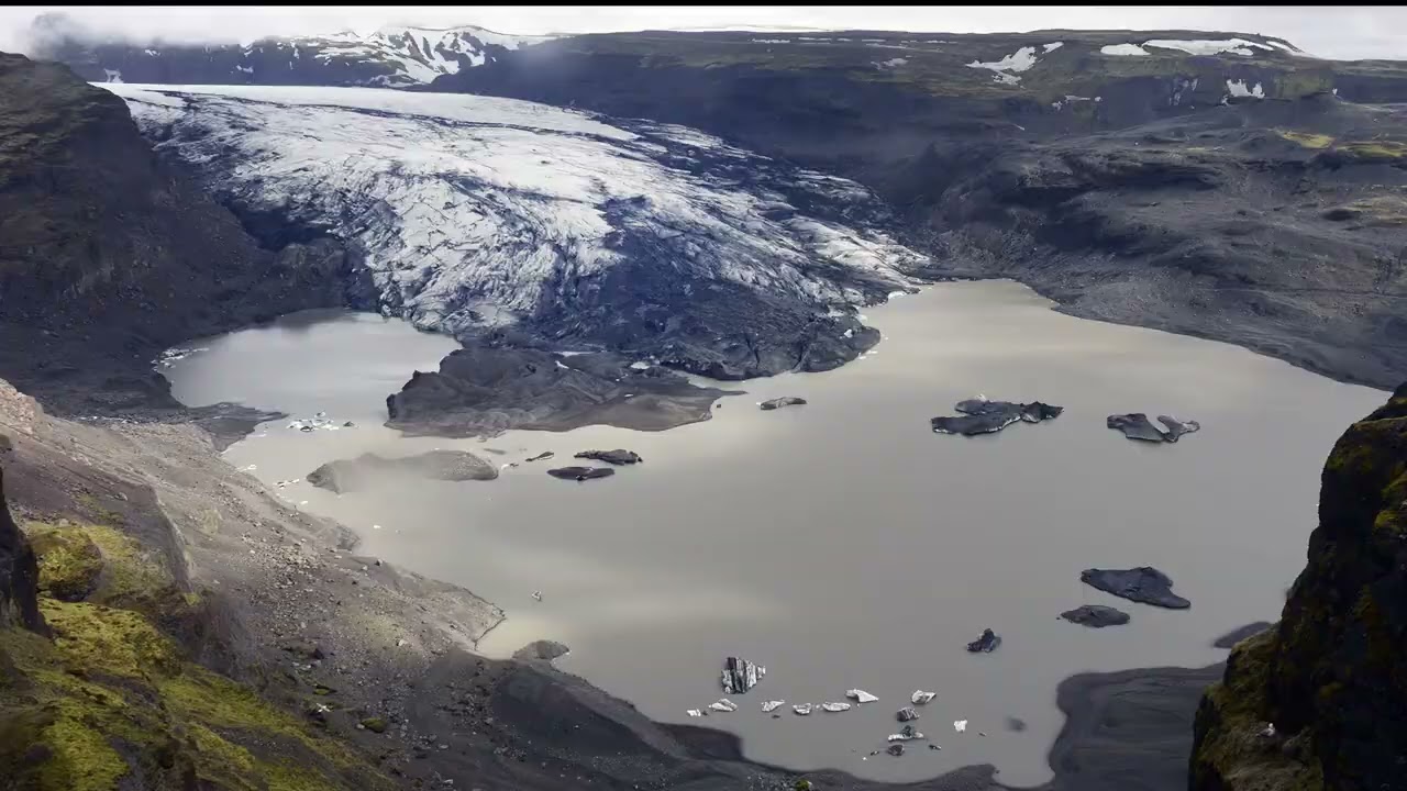Documenting Glacial Change Through Photography - James Balog's Extreme Ice Survey
