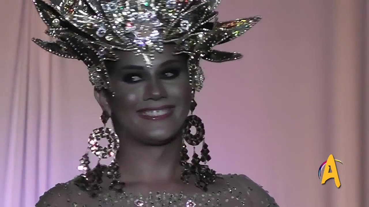 Miss Brasil Gay Universo 2016 com os trajes tipicos