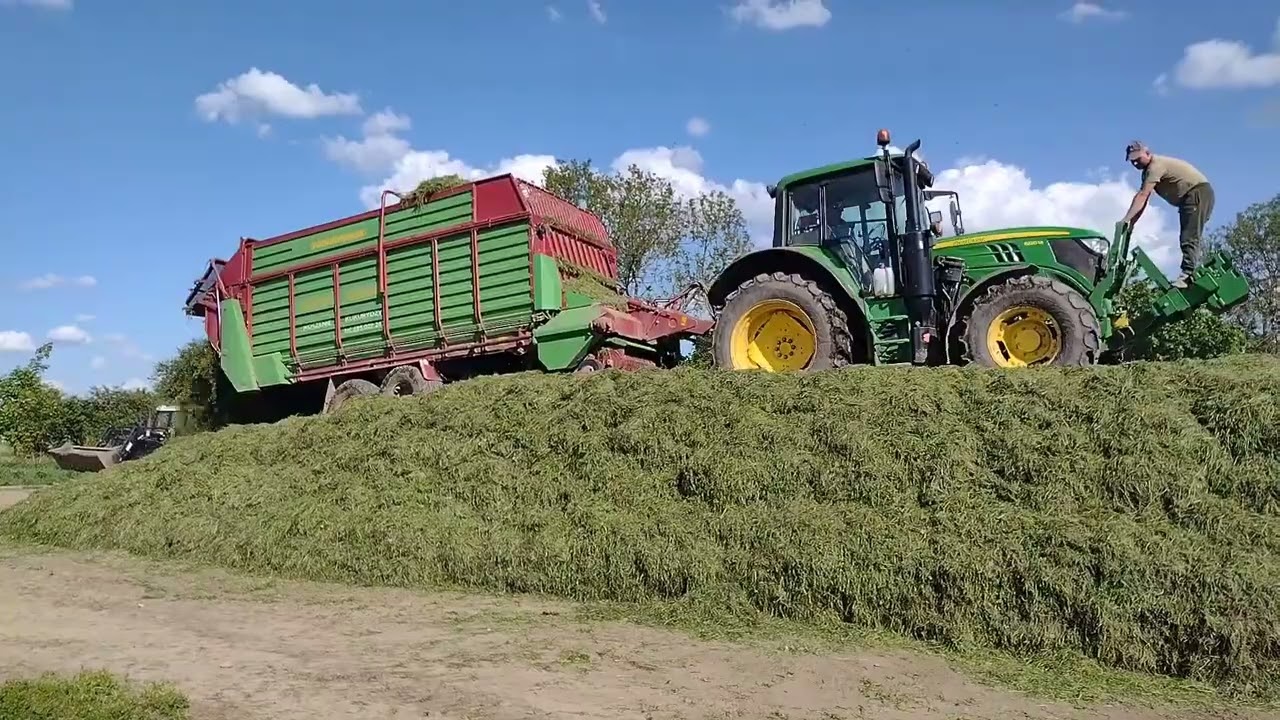 Rakieta Wjazd na pryzme John deere 6120M + Strautmann super vitesse