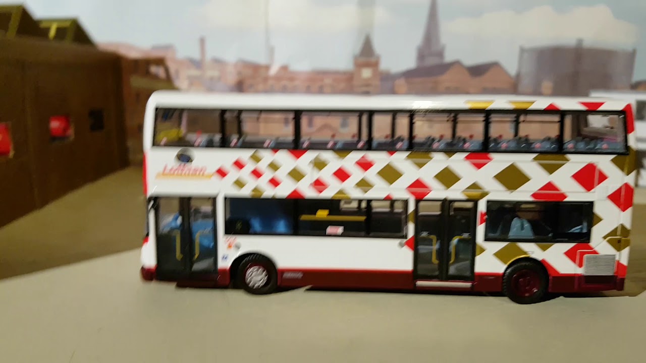 CMNL Lothian buses