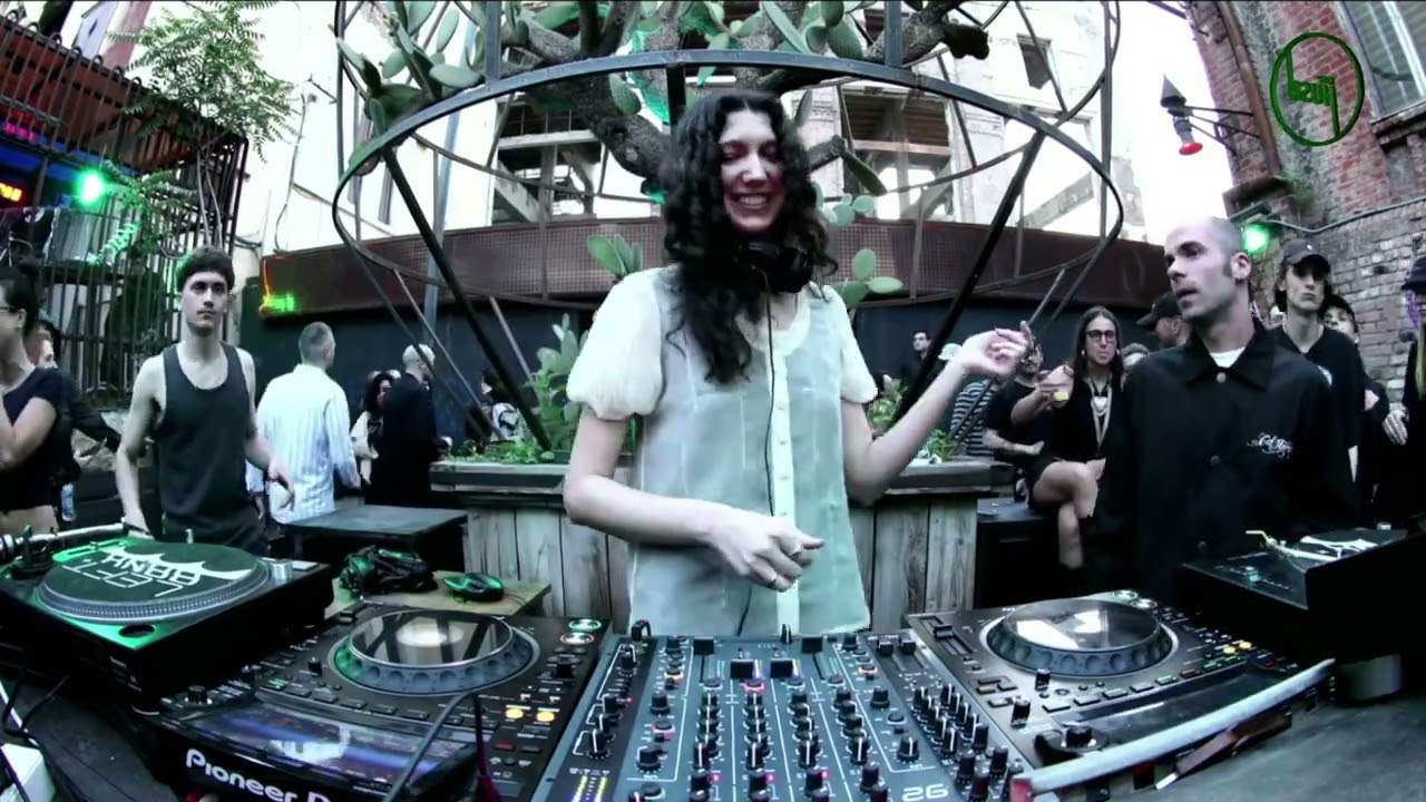 Dali | Tbilisi | Left Bank Takeover