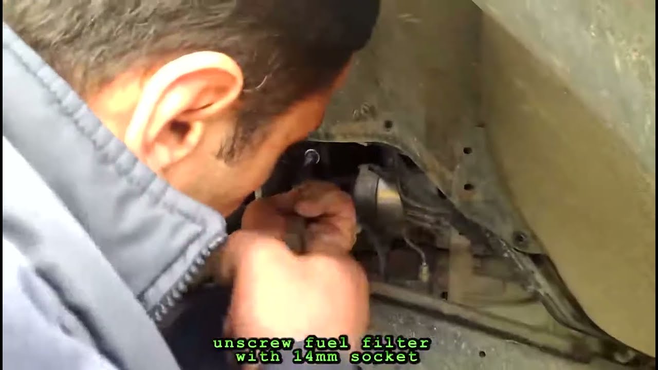 Toyota 3RZ-FE fuel filter change