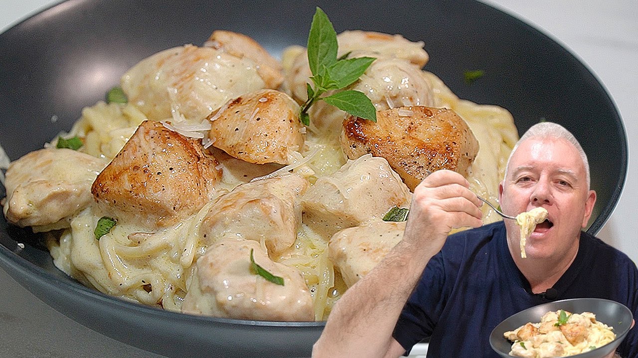 Creamy Garlic Chicken Pasta &ndash; Easy & Delicious 30 Minute Meal