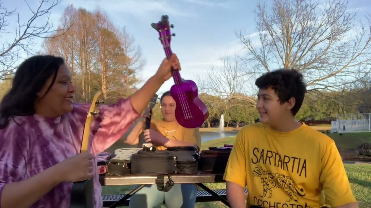 Soprano Ukuleles: Kala Waterman VS Flight TUS32 Sakura VS Enya Nova-U mini