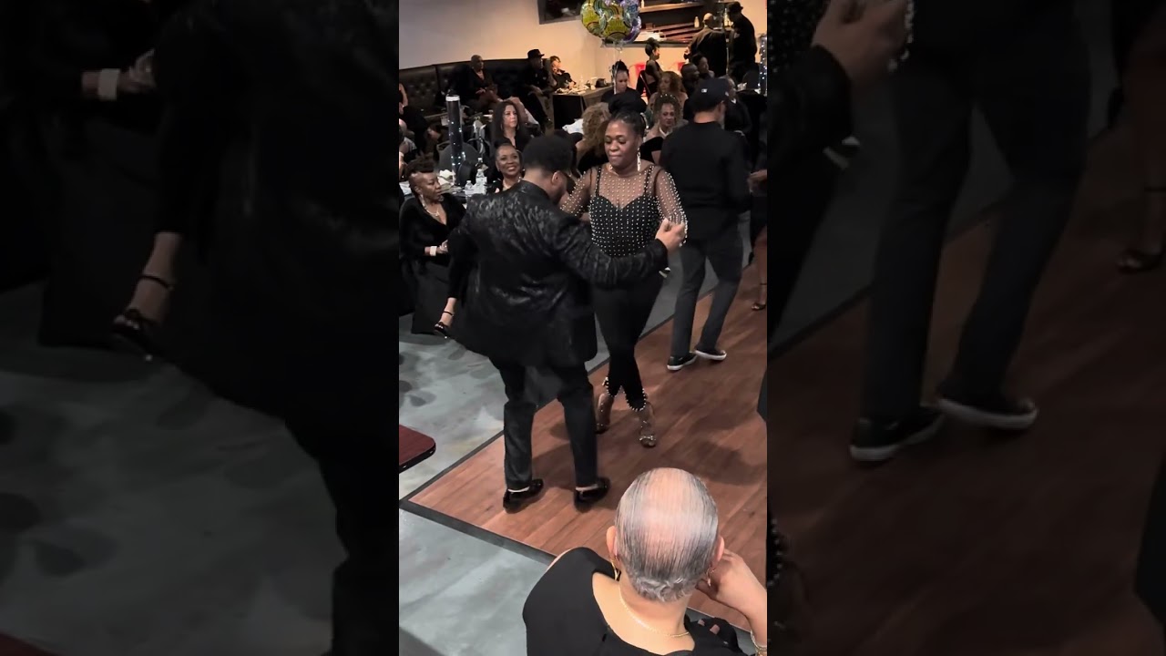Ericka Jones gets it in with the fellas Tony Dow, Shawn and Drew 🤩🤩🤩📸📸📸 #music #dance #art #chicago