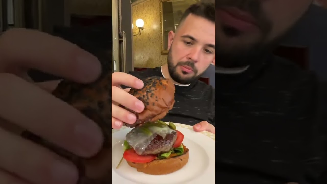 Con 32 euro io ci facevo 5 hamburger 🍔 molto più buoni 😂 