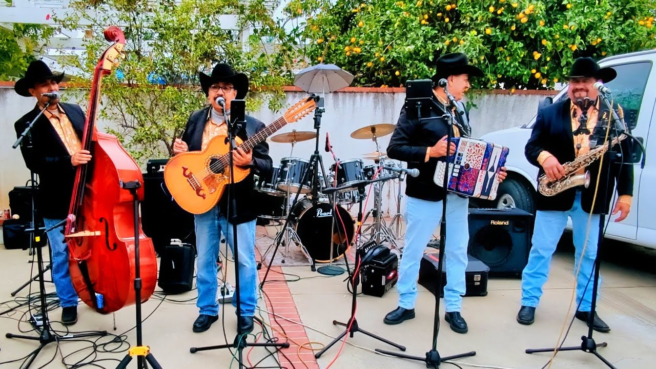 Caminos de Michoacán en vivo - Norteños Con Sax y Tololoche Los Angeles CA #regionalmexicano