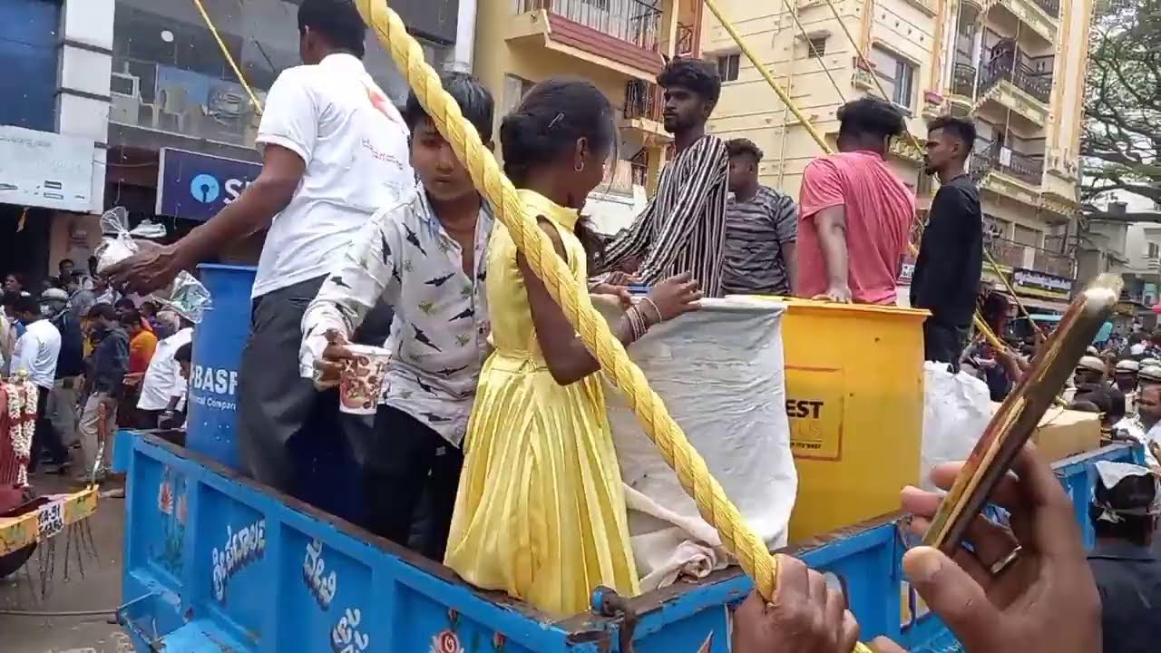 Moving Doddanagamangala ratha / ther / chariot (Huskur abba) | J Tuber