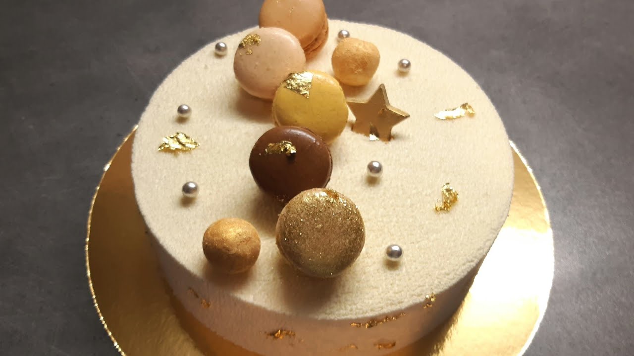 🥳Entremet de fêtes de fin d'année(crémeux caramel, Insert spéculoos,ganache, biscuit amandes)🥳