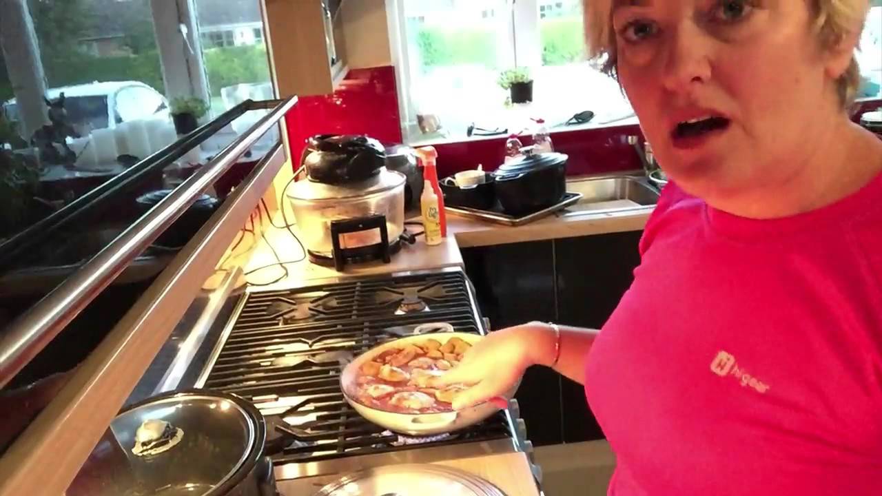 Slimming World Almost Syn Free Paprika Chicken Recipe (half Syn)