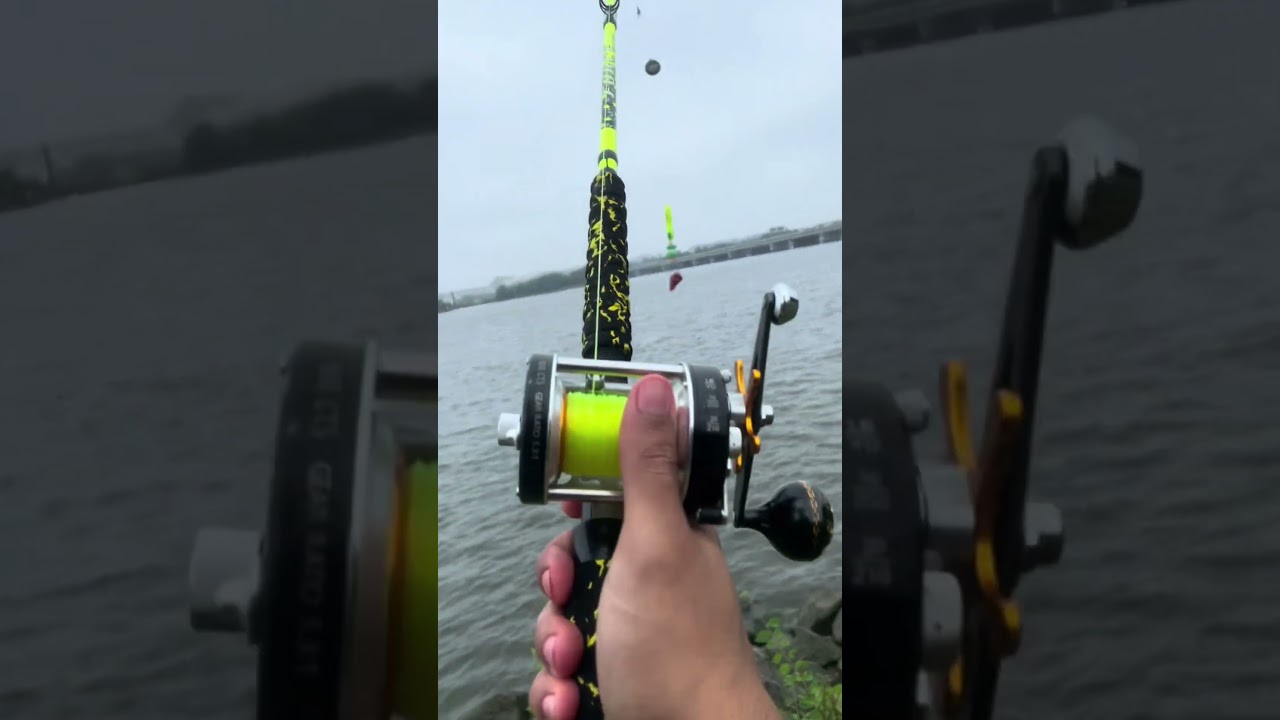 Наша круглая катушка Catfish Pro 600CTS Baitcaster используется и одобрена HookedUpFishing!