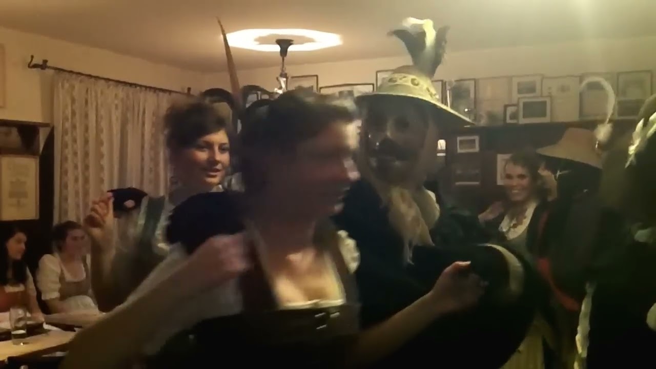 Gungl im Kneipzimmer / Mittenwald  2013 - Rheinländer -