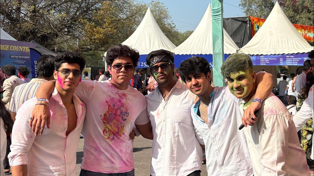JLN holi party BAKWAS