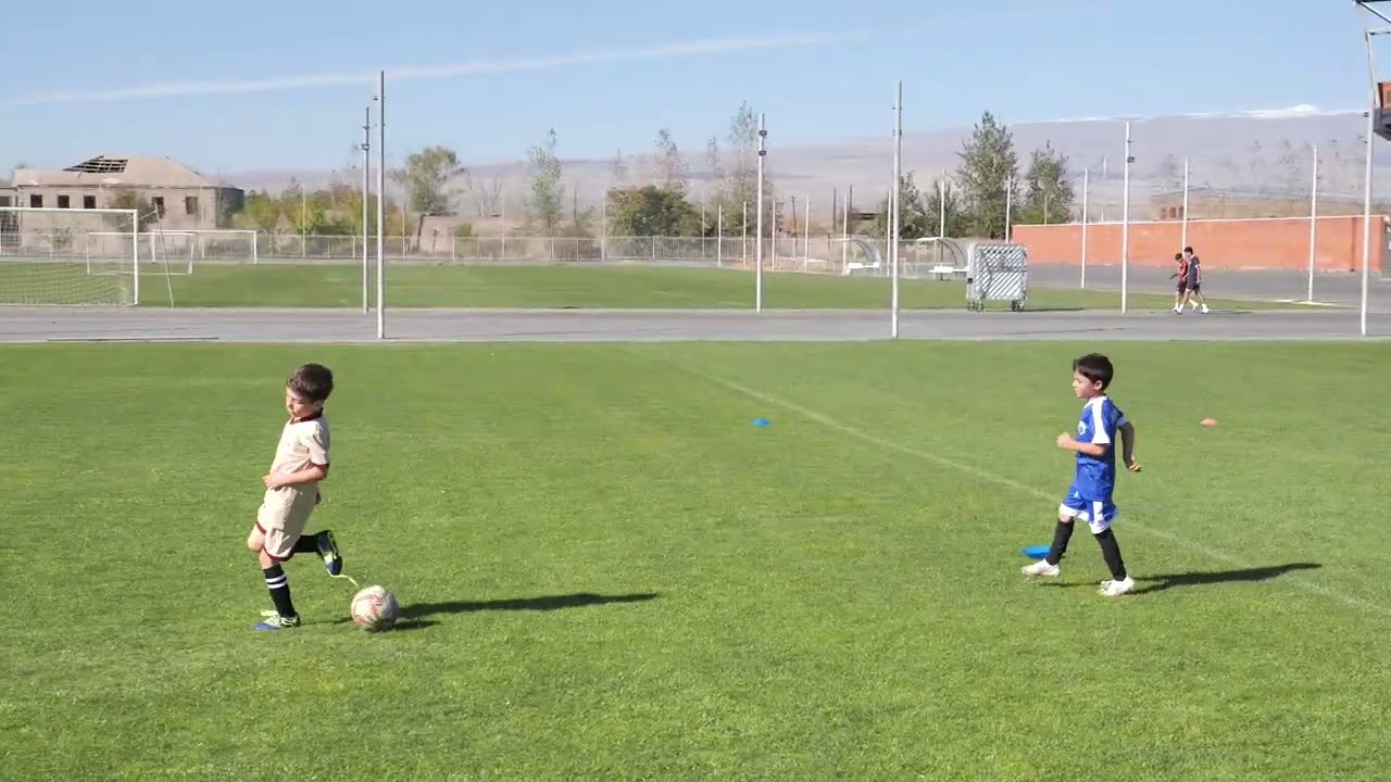 Սարդարապատ ՖԱ-18 Ակադեմիա 18-1 0:6 (14.10.2025)