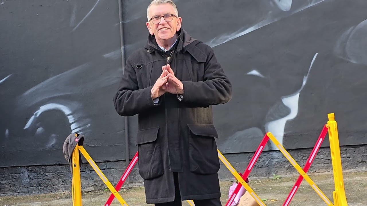 Mike Joyce Speaks at the Andy Rourke Memorial Mural