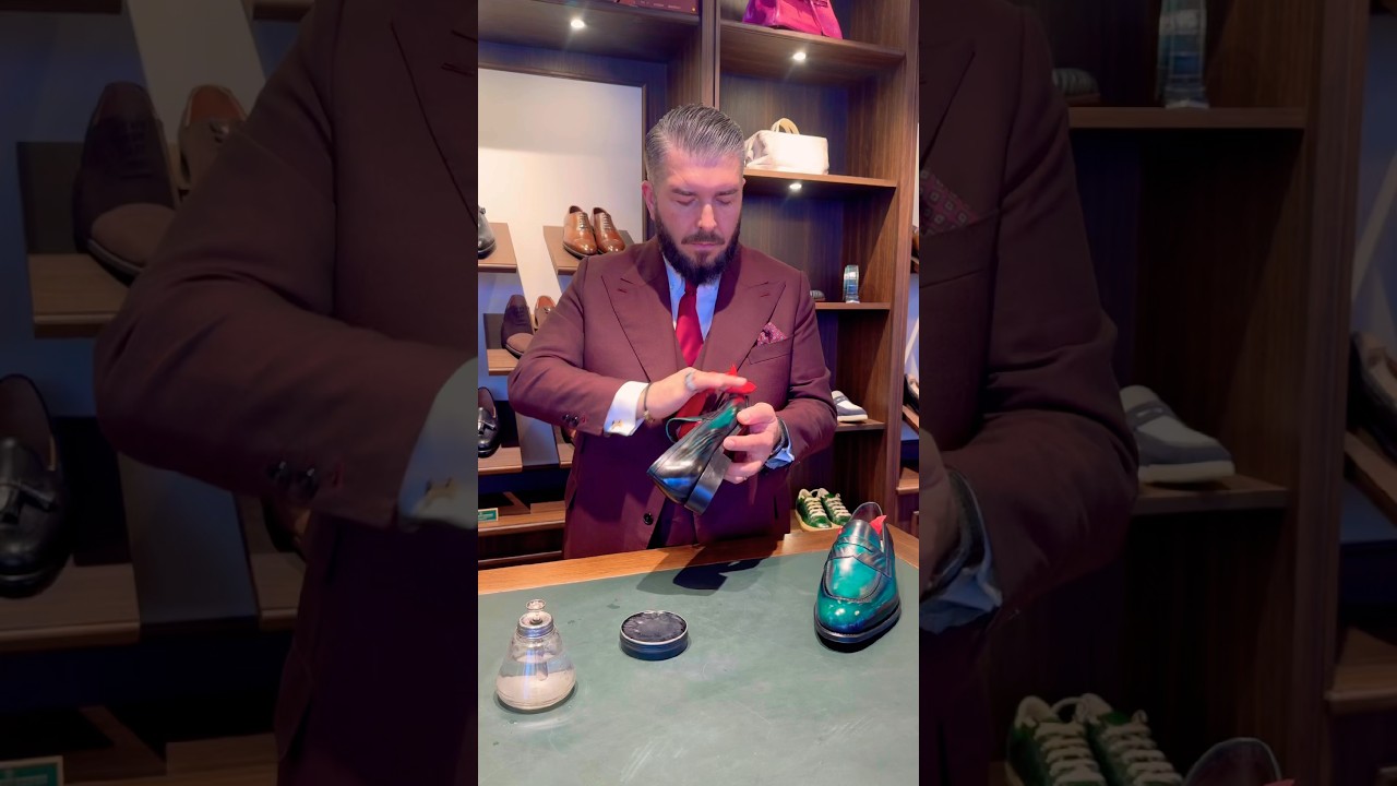 Royal green shoes patina and mirror shine. #shoes #royal #fashion #asmr
