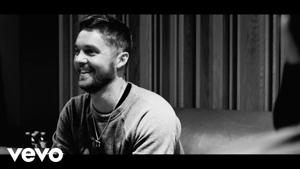 Brett Young - Don't Wanna Write This Song (The Acoustic Sessions) ft. Sean McConnell