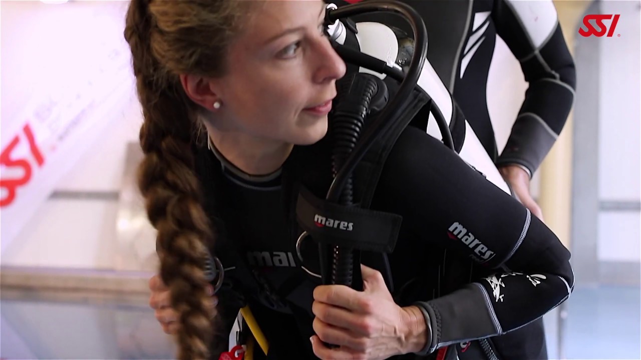 Putting on a Scuba Unit | Recreational Skills