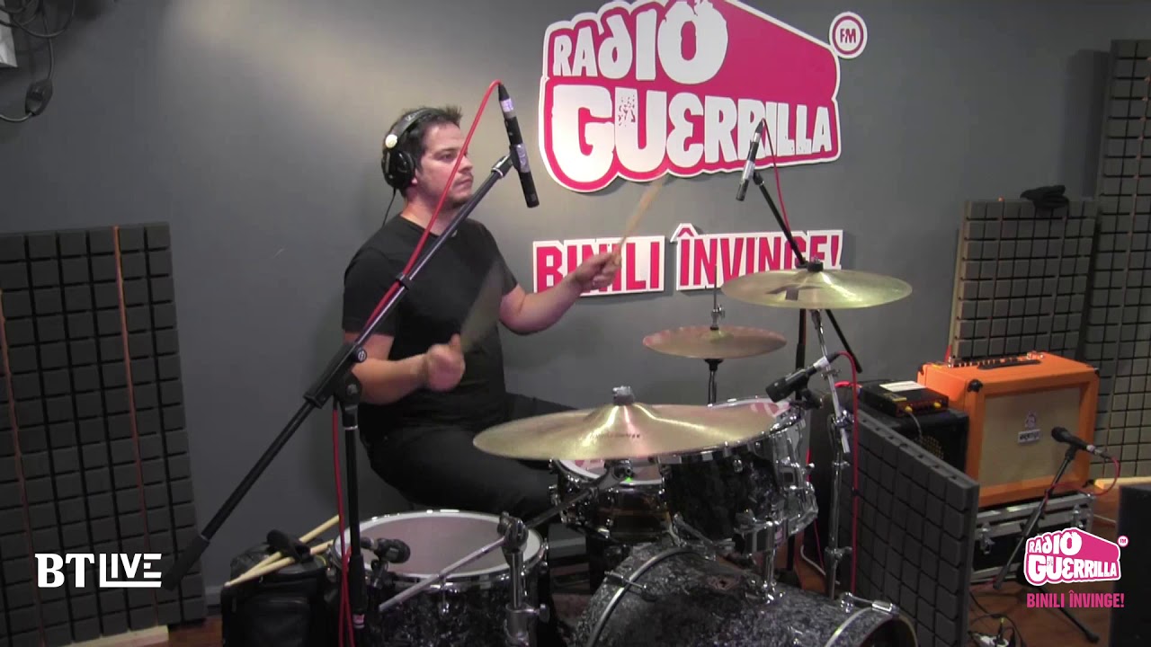 DOMINO - 'Ghiurghiuliu' la BTLive @Guerrilive Radio Session