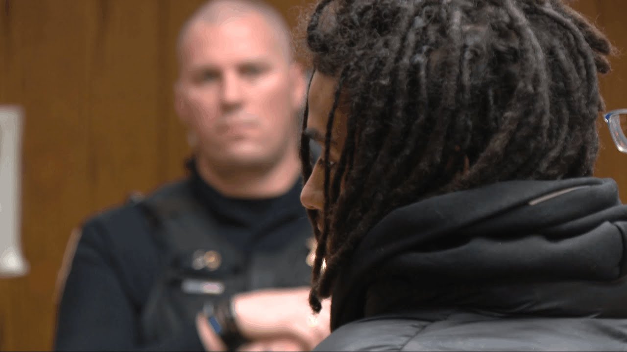 18-year-old suspect surrenders in shooting of two women in Providence