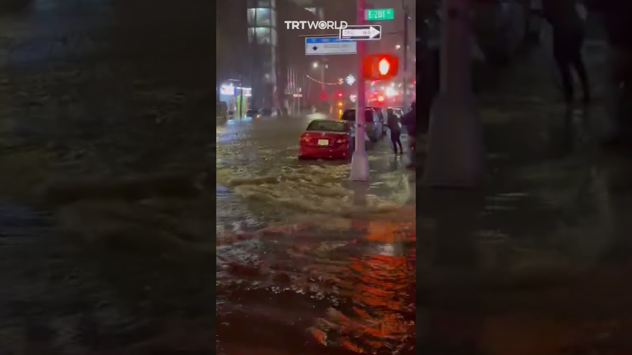 NYC pipe rupture floods Bronx streets