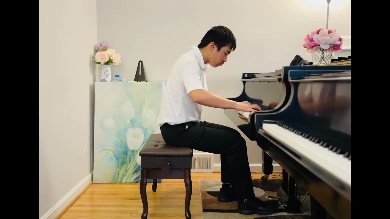 Oliver Sun, winner of SV International Competition, Clair de Lune by Debussy