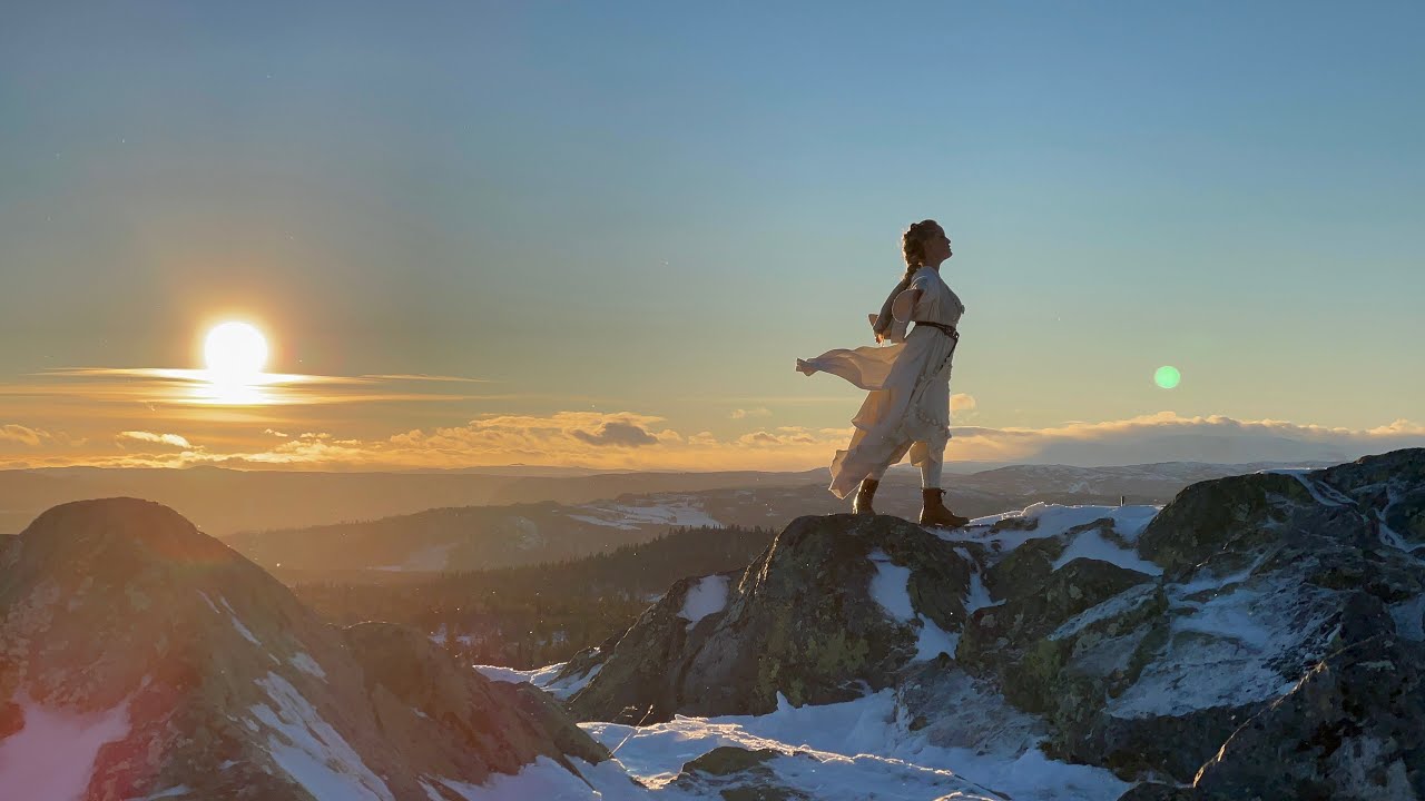 Maria Mohn - Fly (Official Music Video) MGP 2022