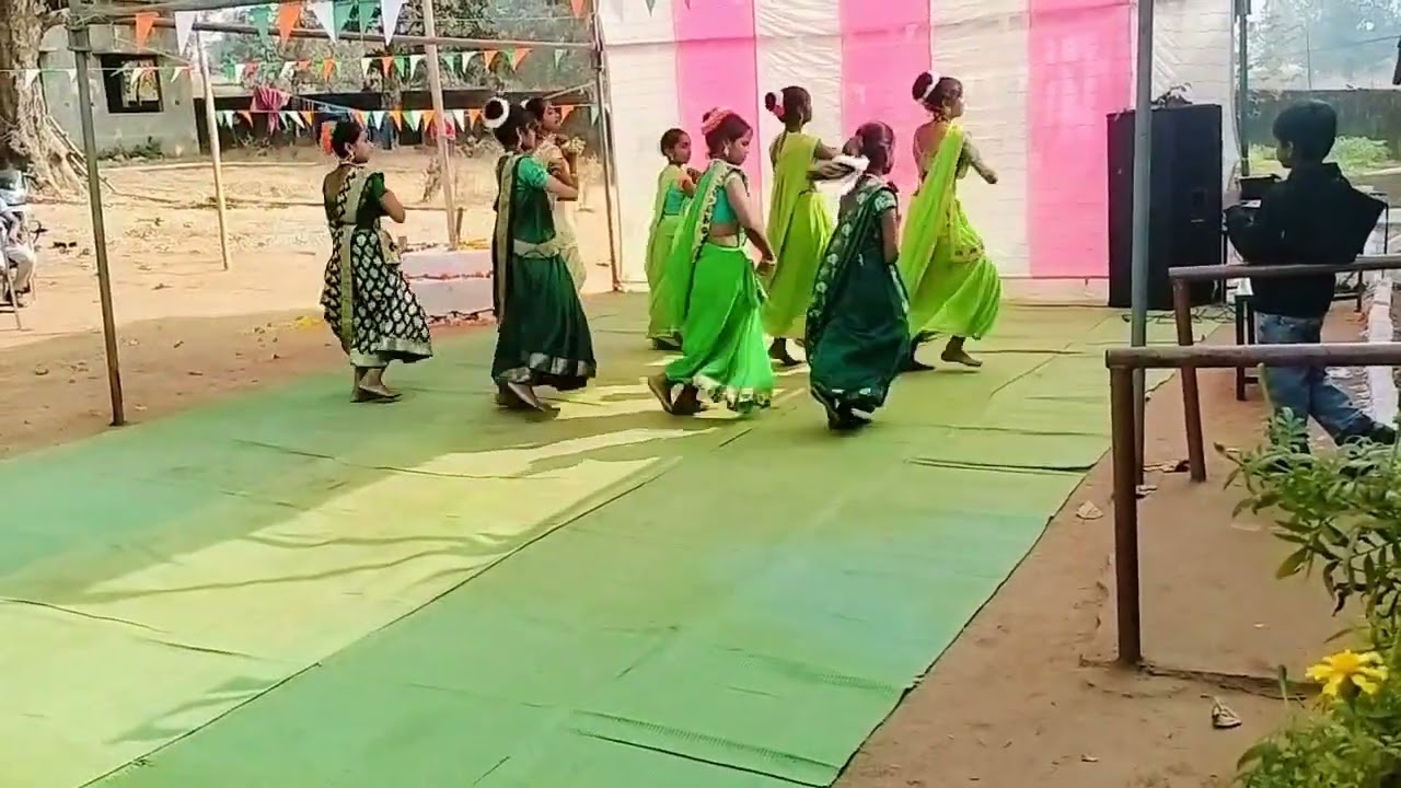  हमर सुघर छत्तीसगढ़ (मा. शा. लुर्गीखुर्द के बच्चों की) प्रस्तुति 