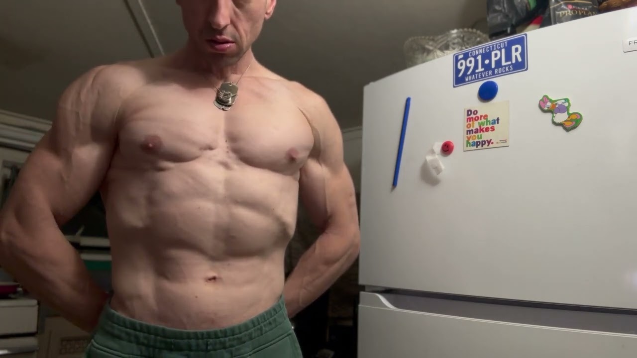 Grainy n by veiny im naturally natural by the way @sam_sulek #fypyoutubemotivation @MikeOHearnTitan