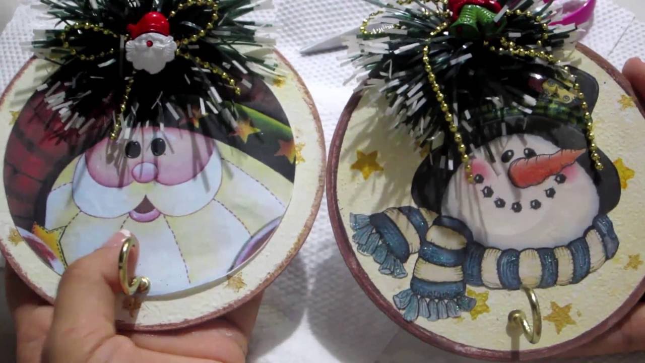 DIY. COLGADOR DE LLAVES DE NAVIDAD RECICLABLE HECHO CON 