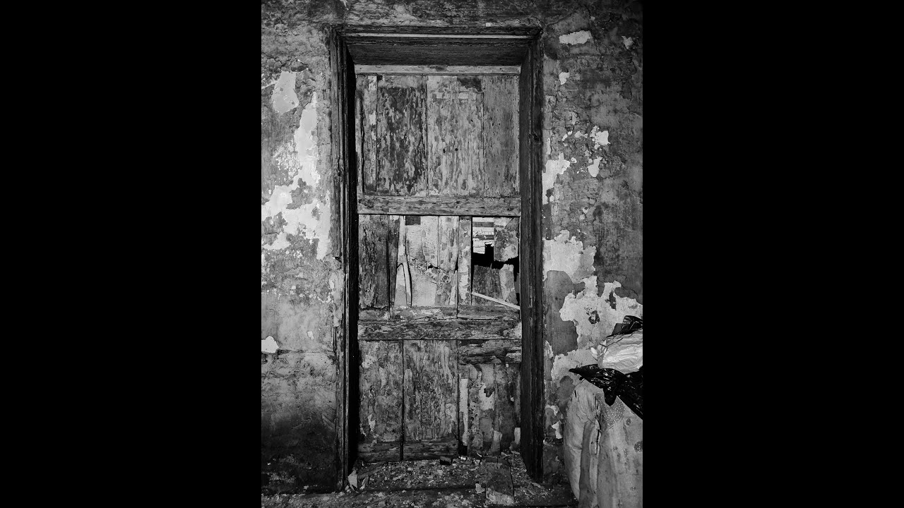 Haunted Blue Boar Pub where I found the room that was sealed shut for 40 years #bolton #haunted