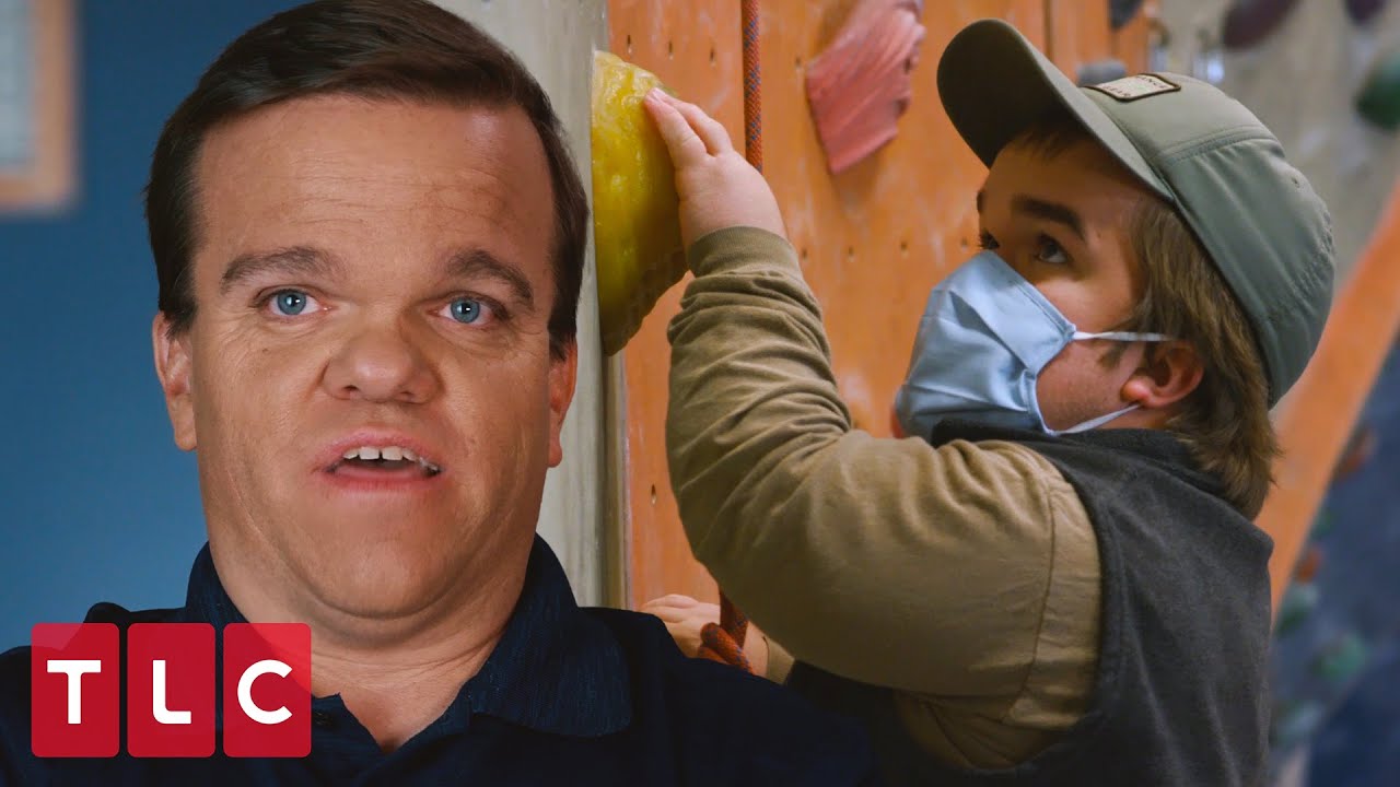 The Johnstons Try Rock Climbing! | 7 Little Johnstons