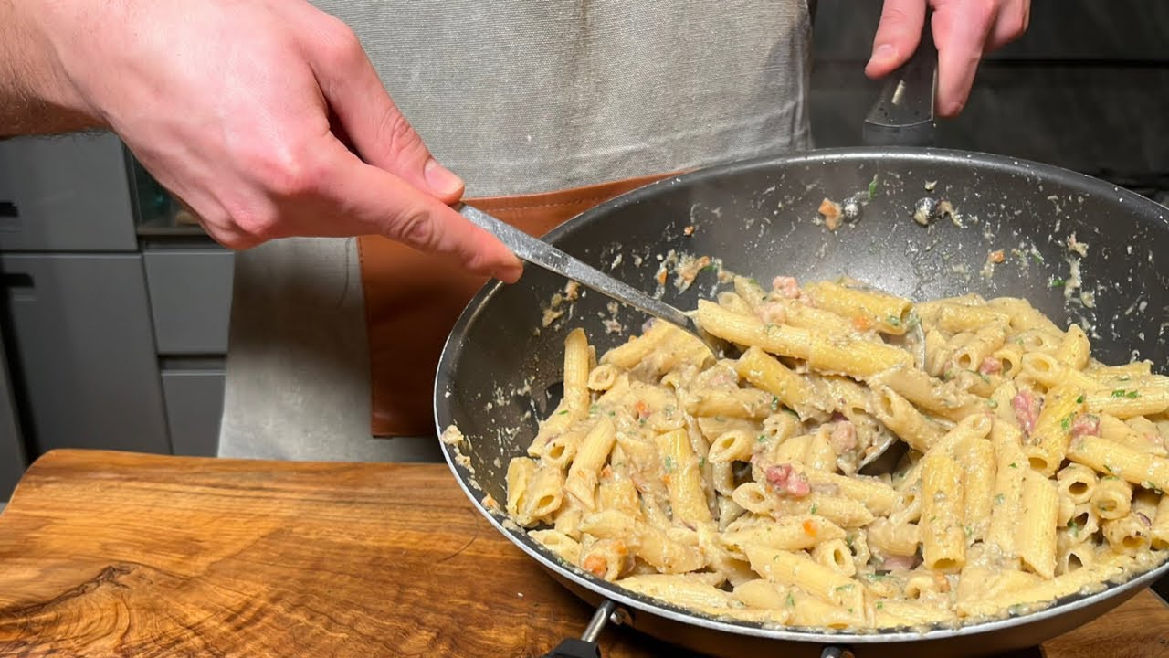 Просто смешайте баклажан для этой сливочной и вкусной пасты!