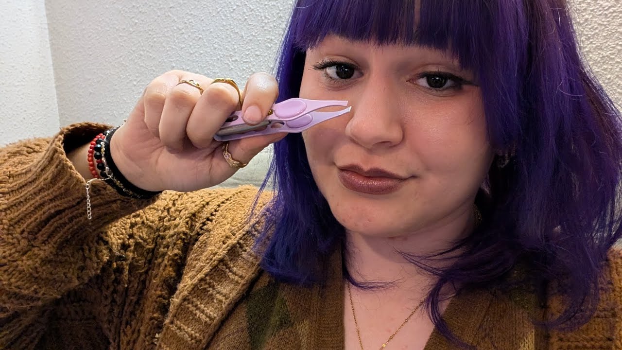 ASMR doing your eyebrows. personal attention, Mouthsounds, light triggers.