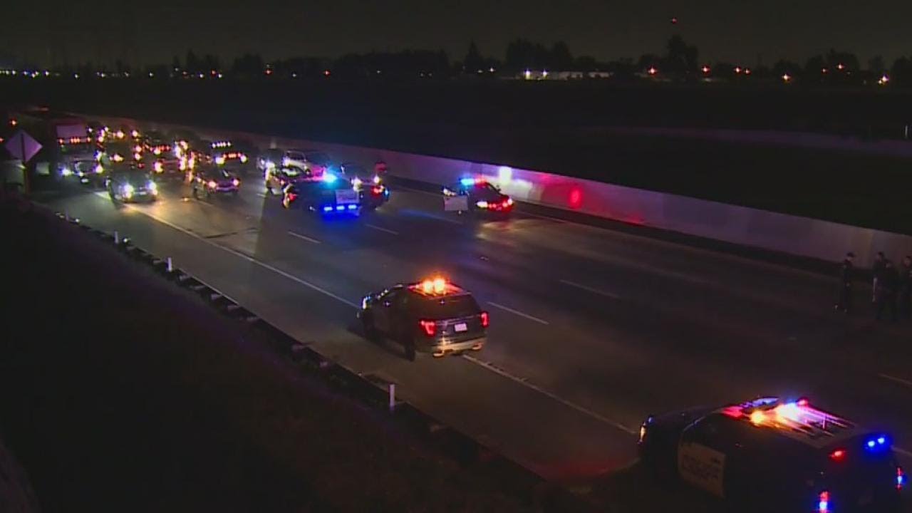 Man found shot on 710 Freeway in South Gate