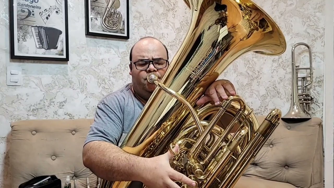 Hino 143 CCB - Porfiemos irmãos, por entrar nos Céus | Tuba e Teclado