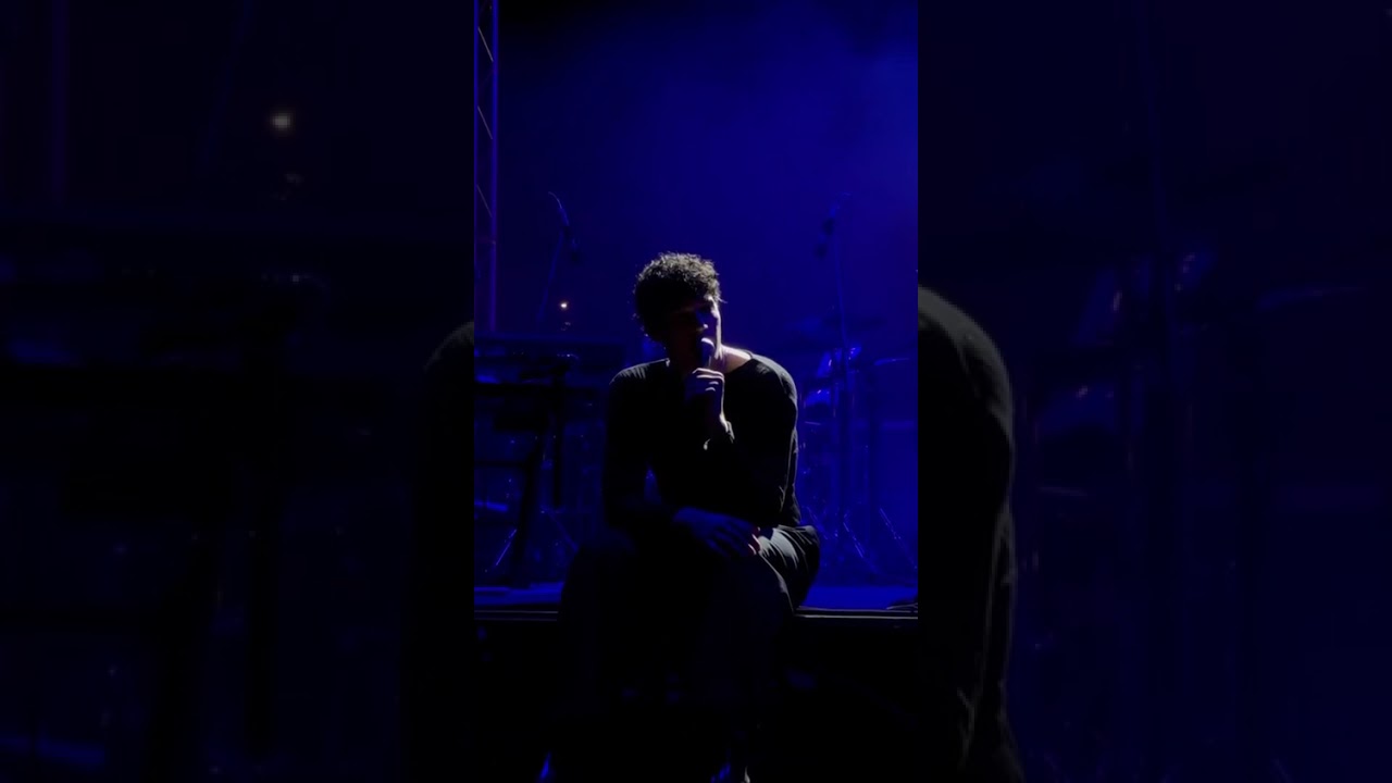 Occhi stanchi....emozione pura.,.bravo @NicolòFilippucci Nicolò filippucci 