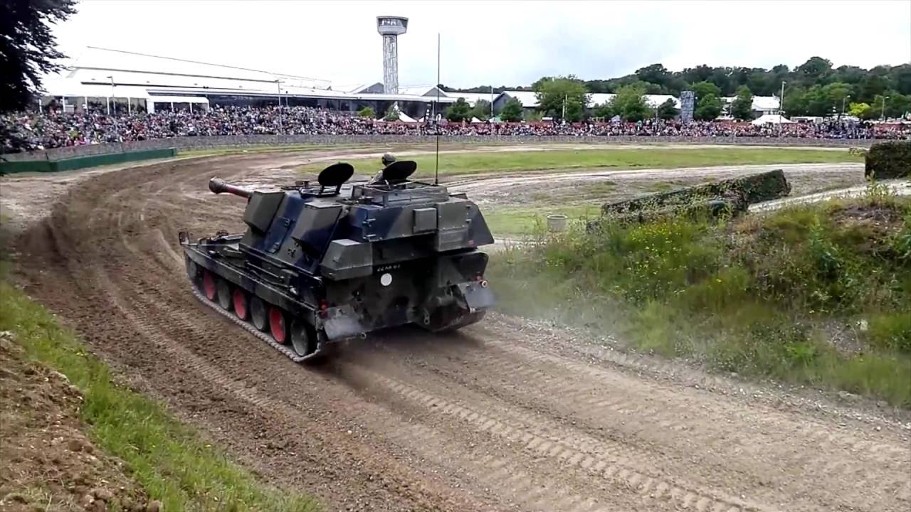 Mobile heavy artillery - AS90 Self Propelled Gun - Tankfest 2016