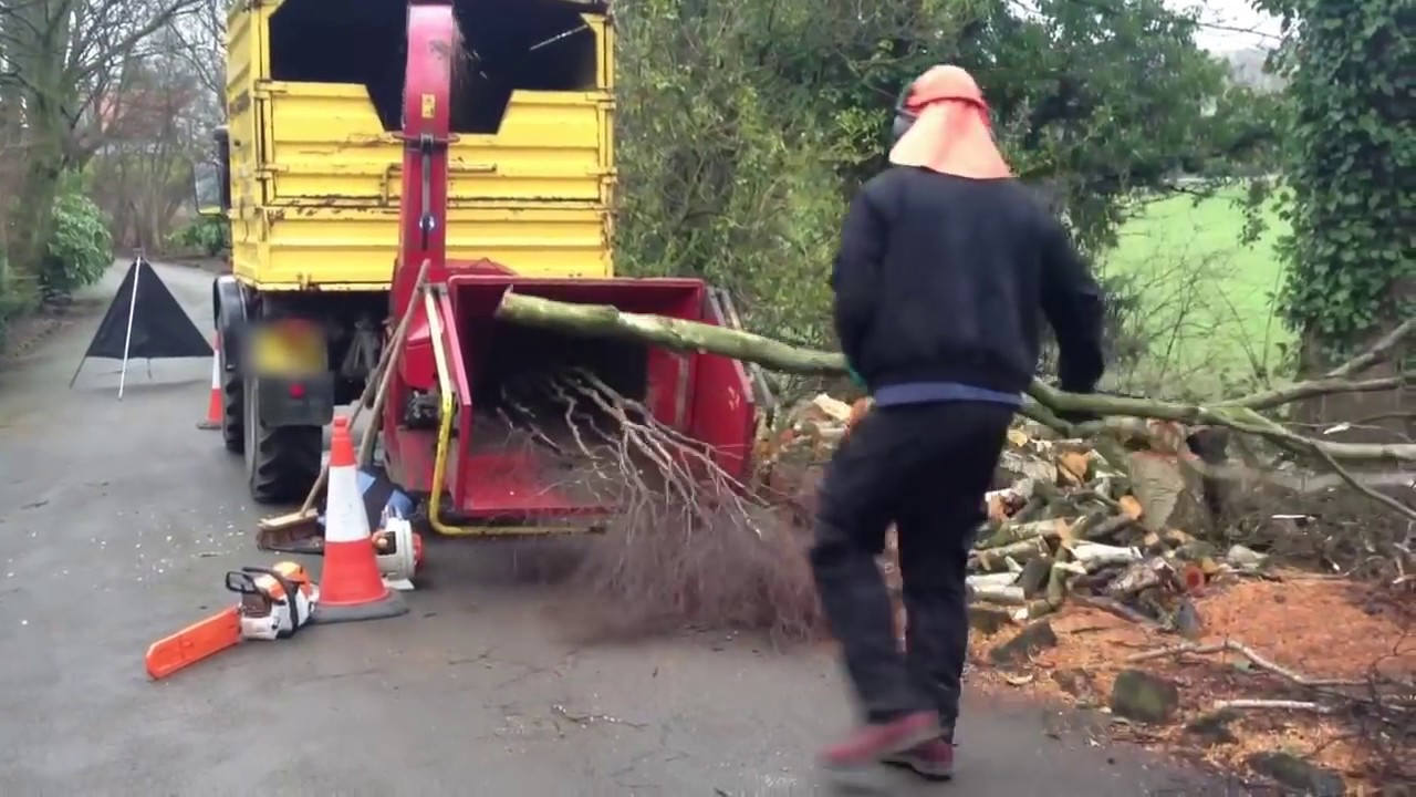 Michael wood Morley tree surgeons Leeds Unimog 900 tp 200 c