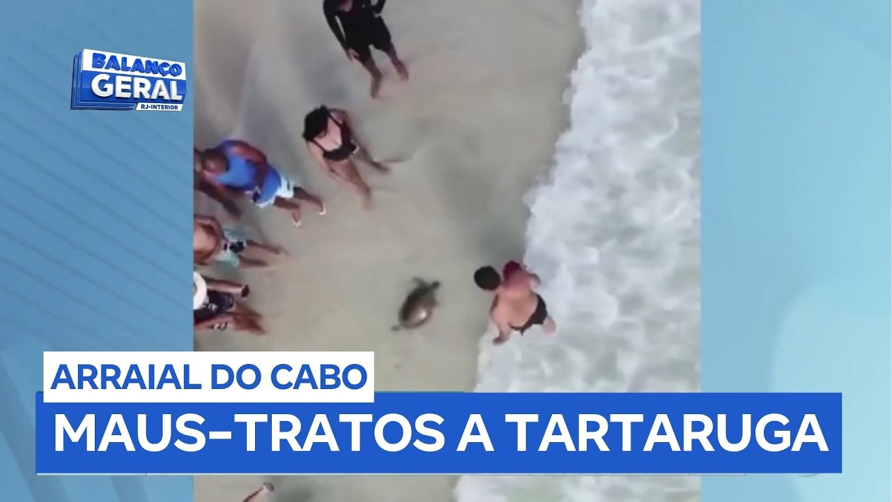 Turista é flagrado maltratando tartaruga em Arraial do Cabo (RJ)
