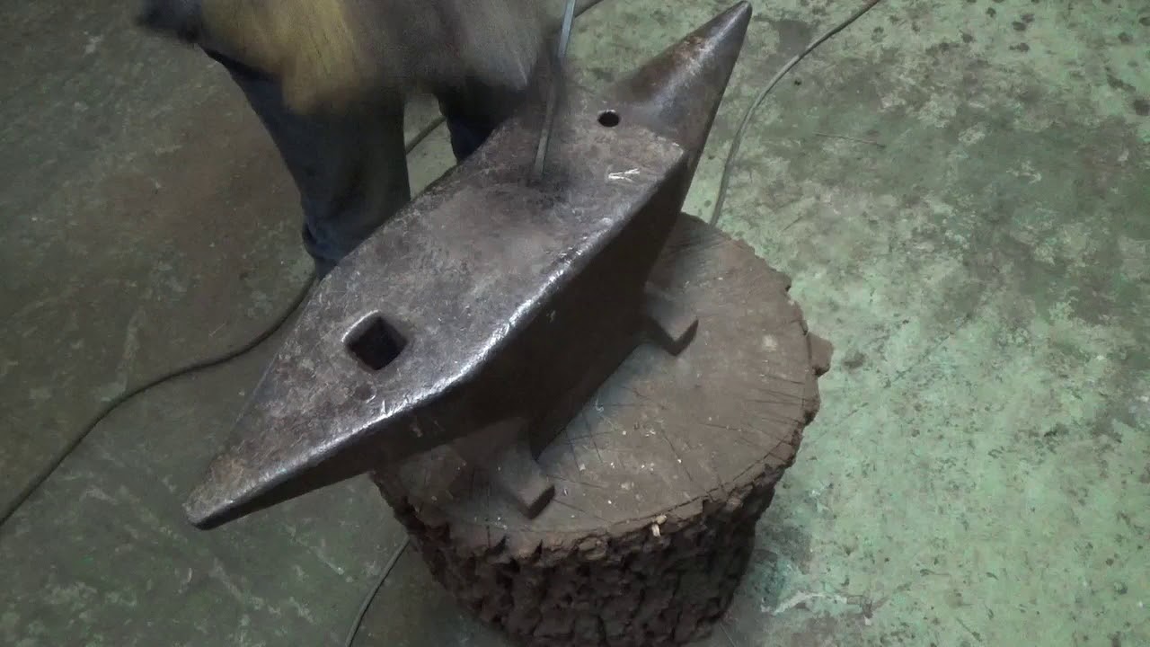 Изготовление кованной цветочницы