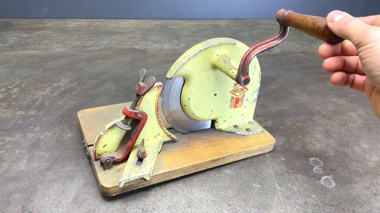 1970's Rusty Bread Slicer Restoration