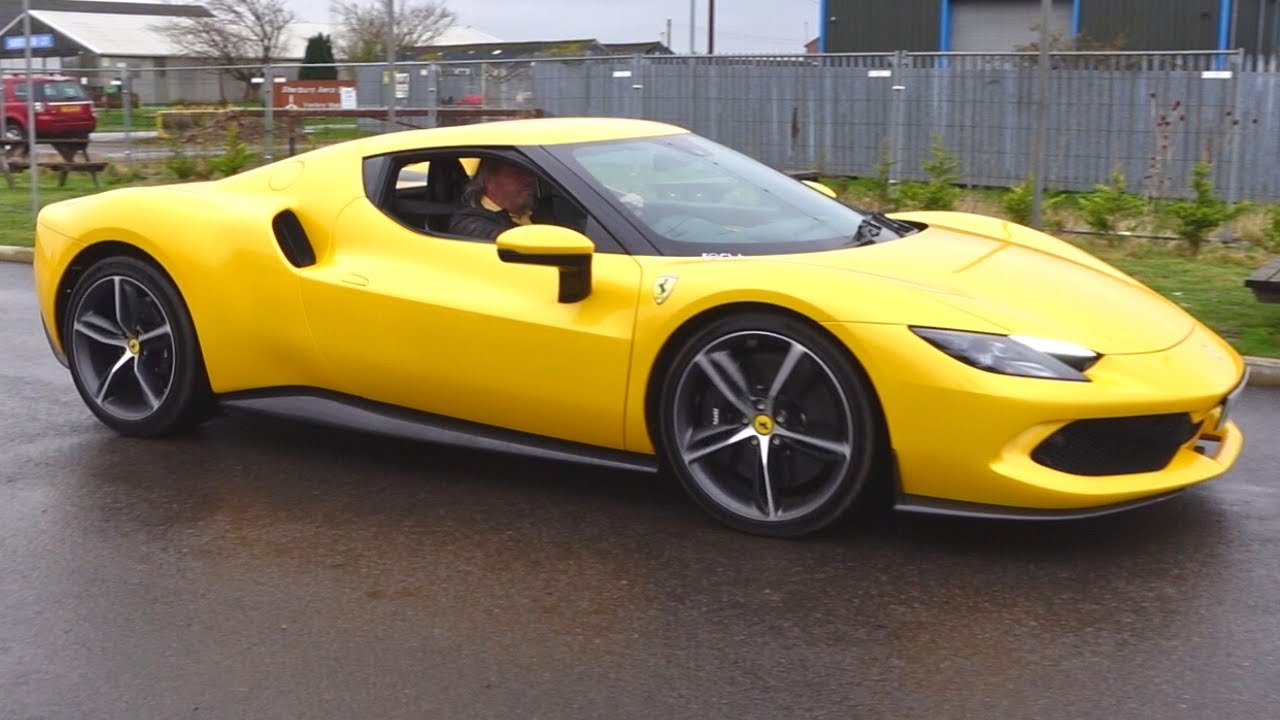 Cars Arriving at The Motorist Saturday Social 2nd March 2024