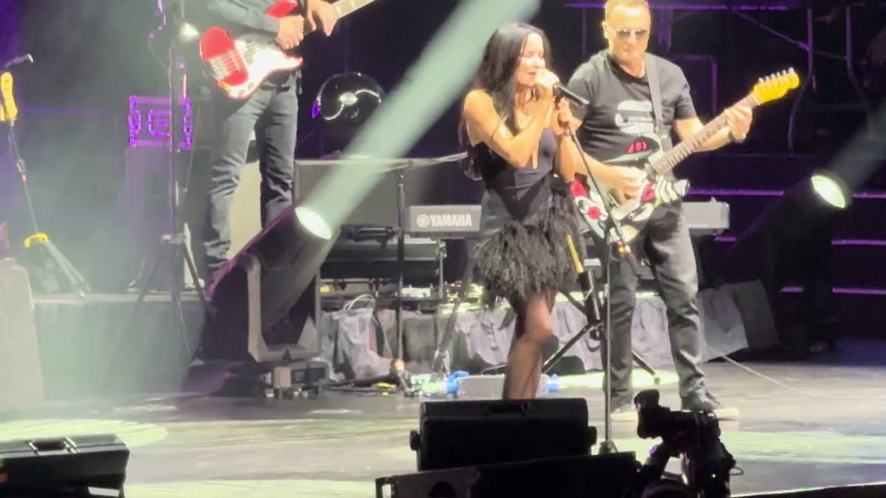 The Corrs: From Manila With Love - What Can I Do LIVE
