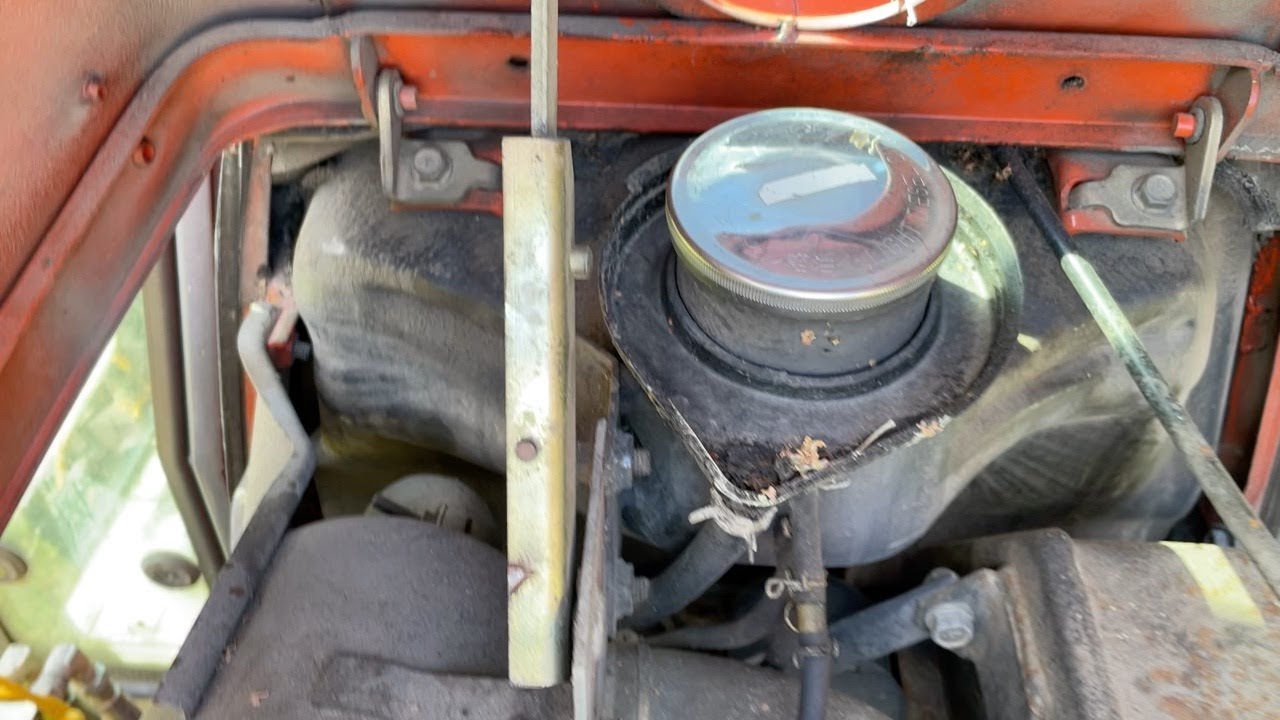 Köp Kompakttraktor Kubota ST 30 på Klaravik