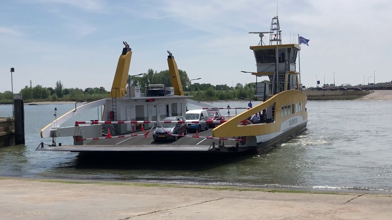 Veerpont Schoonhoven Ferry crossing the Rhine river