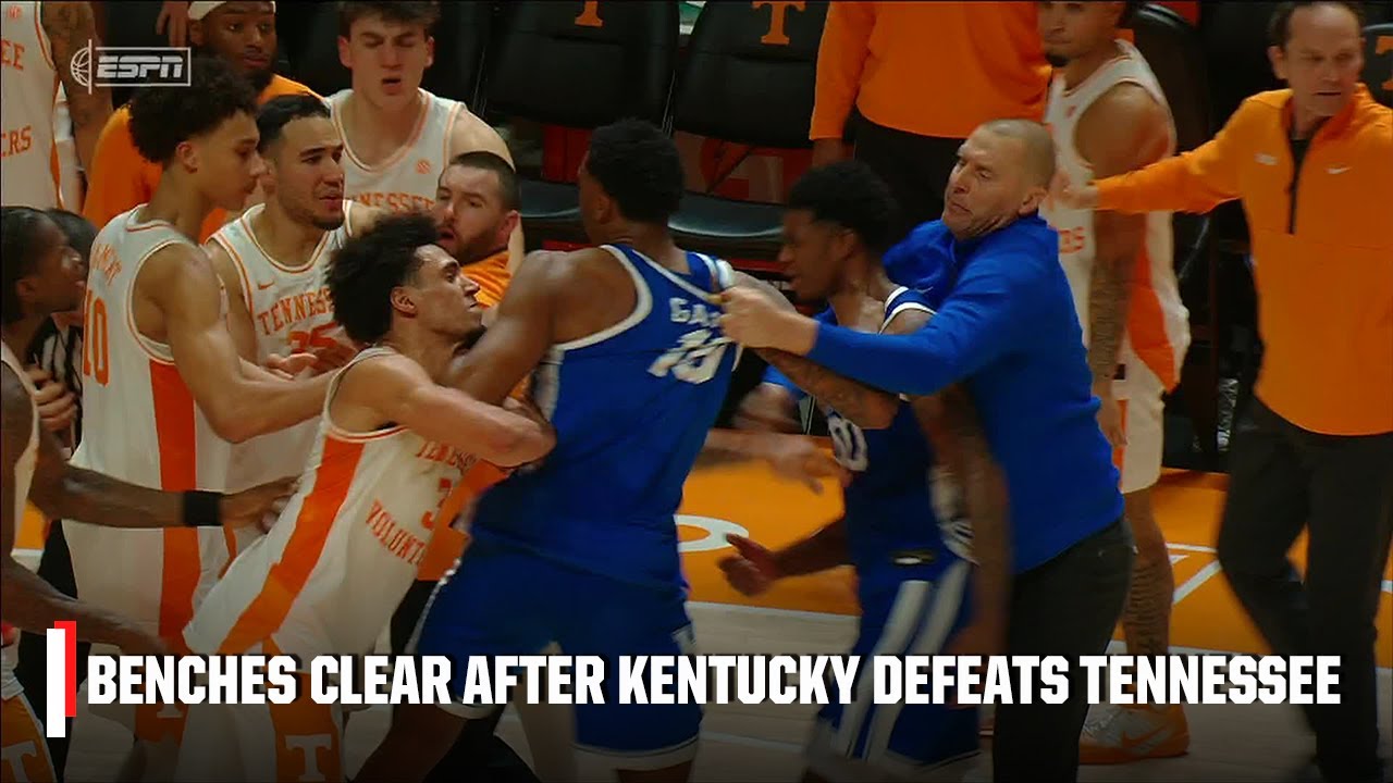 BENCHES CLEAR 🤯 Kentucky & Tennessee have to be SEPARATED after Wildcats' comeback win | ESPN CBB
