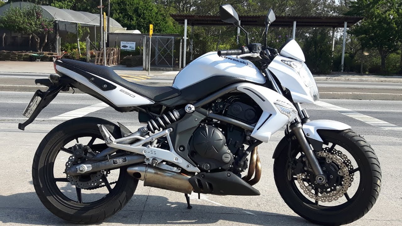 Rodolfinho da Z- Testando Kawasaki ER-6n - 2011.
